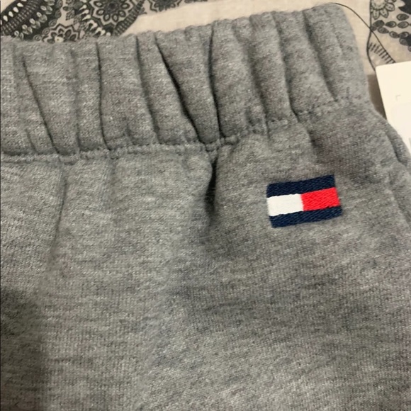 Sold Tommy Hilfiger Sweatpants - Picture 3 of 5